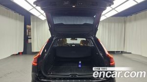 Volvo V90 B5 ULTIMATE AWD 2024 года из Южной Кореи