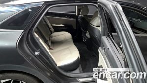 Kia K5 1.6 Turbo 2024 года из Южной Кореи