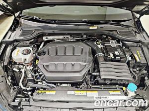 Volkswagen Golf 2.0 GTI 2023 года из Южной Кореи