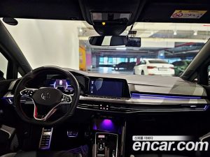Volkswagen Golf 2.0 GTI 2023 года из Южной Кореи
