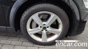 Audi Q8 e-tron 50 4WD 2024 года из Южной Кореи