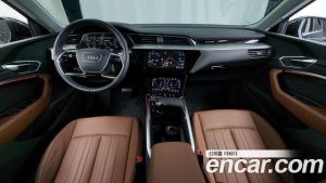 Audi Q8 e-tron 50 4WD 2024 года из Южной Кореи