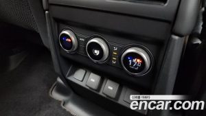 Land Rover Defender 110 D300 HSE 2023 года из Южной Кореи