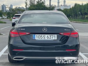 Mercedes-Benz C-Class C300 4MATIC Avantgarde 2024 года из Южной Кореи