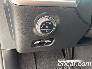 Mercedes-Benz C-Class C300 4MATIC Avantgarde 2024 года из Южной Кореи