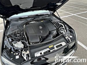 Mercedes-Benz C-Class C300 4MATIC Avantgarde 2024 года из Южной Кореи
