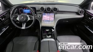 Mercedes-Benz C-Class C300 4MATIC Avantgarde 2024 года из Южной Кореи