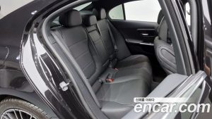 Mercedes-Benz C-Class C300 4MATIC Avantgarde 2024 года из Южной Кореи