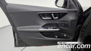 Mercedes-Benz C-Class C300 4MATIC Avantgarde 2024 года из Южной Кореи