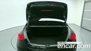 Mercedes-Benz C-Class C300 4MATIC Avantgarde 2024 года из Южной Кореи