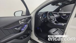 Mercedes-Benz GLC-Class GLC300 4MATIC Coupe 2023 года из Южной Кореи