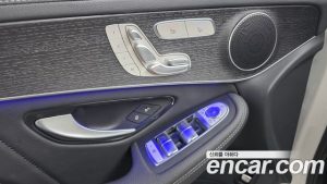 Mercedes-Benz GLC-Class GLC300 4MATIC Coupe 2023 года из Южной Кореи