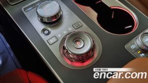 Genesis GV80 2.5T Бензин 2WD 2024 года из Южной Кореи