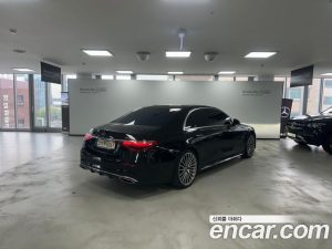 Mercedes-Benz S-Class S500 4MATIC 2024 года из Южной Кореи