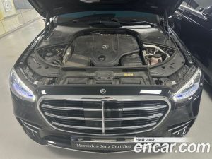 Mercedes-Benz S-Class S500 4MATIC 2024 года из Южной Кореи