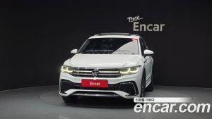 Volkswagen Tiguan 2.0 TSI R-Line 2023 года из Южной Кореи