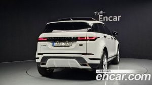 Land Rover Range Rover Evoque P250 R-Dynamic SE 2023 года из Южной Кореи
