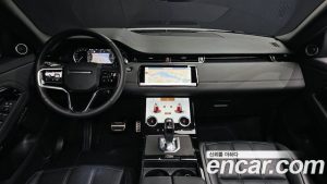 Land Rover Range Rover Evoque P250 R-Dynamic SE 2023 года из Южной Кореи