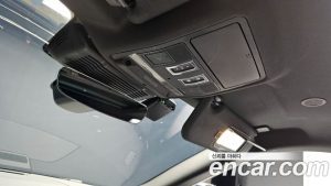 Land Rover Range Rover Evoque P250 R-Dynamic SE 2023 года из Южной Кореи