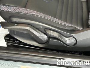 Mini Cooper CLASSIC 2025 года из Южной Кореи
