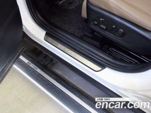 Kia Sorento HEV 1.6 2WD 2024 года из Южной Кореи