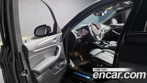 BMW X4 xDrive20d M Sport 2023 года из Южной Кореи