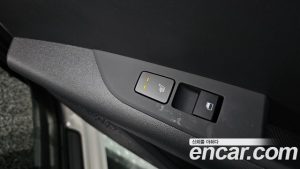 Kia Niro Prestige 2025 года из Южной Кореи