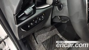 Kia Niro Prestige 2025 года из Южной Кореи