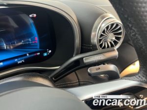 Mercedes-Benz SL-Class AMG SL63 4MATIC+ 2023 года из Южной Кореи