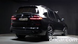 BMW X7 xDrive 40i M Sport 7-Seater 2024 года из Южной Кореи