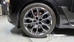 BMW X7 xDrive 40i M Sport 7-Seater 2024 года из Южной Кореи