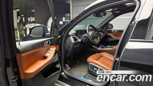 BMW X7 xDrive 40i M Sport 7-Seater 2024 года из Южной Кореи
