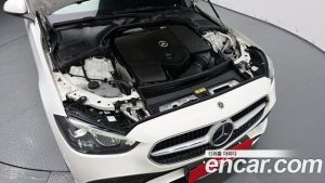 Mercedes-Benz C-Class C300 4MATIC Avantgarde 2023 года из Южной Кореи