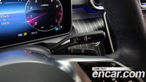 Mercedes-Benz C-Class C300 4MATIC Avantgarde 2023 года из Южной Кореи