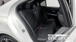 Mercedes-Benz C-Class C300 4MATIC Avantgarde 2023 года из Южной Кореи