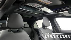 Mercedes-Benz C-Class C300 4MATIC Avantgarde 2023 года из Южной Кореи