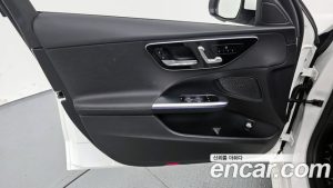 Mercedes-Benz C-Class C300 4MATIC Avantgarde 2023 года из Южной Кореи