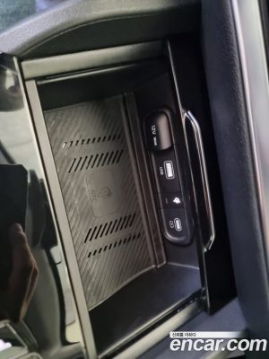Kia Sportage Signature Gravity 2WD 2024 года из Южной Кореи