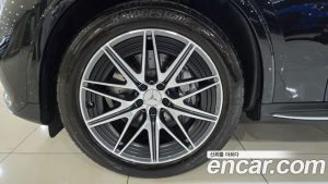 Mercedes-Benz GLC-Class AMG GLC43 4MATIC 2025 года из Южной Кореи