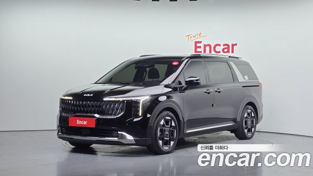 Kia Canival Бензин 9-Seater Signature 2024 года из Кореи