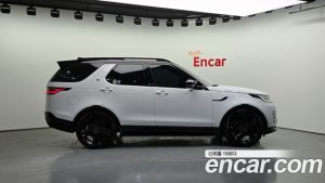 Land Rover Discovery P360 Dynamic HSE 2024 года из Южной Кореи