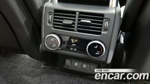 Land Rover Discovery P360 Dynamic HSE 2024 года из Южной Кореи