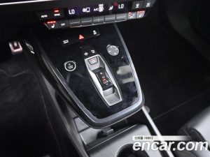 Audi Q4 e-tron 40 Premium Sportback 2023 года из Южной Кореи