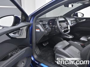 Audi Q4 e-tron 40 Premium Sportback 2023 года из Южной Кореи