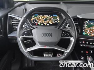 Audi Q4 e-tron 40 Premium Sportback 2023 года из Южной Кореи