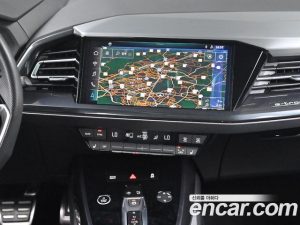 Audi Q4 e-tron 40 Premium Sportback 2023 года из Южной Кореи