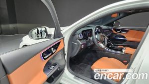 Mercedes-Benz C-Class C300 4MATIC Avantgarde 2023 года из Южной Кореи