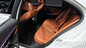 Mercedes-Benz C-Class C300 4MATIC Avantgarde 2023 года из Южной Кореи