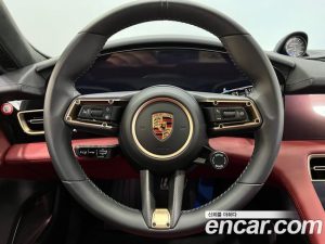 Porsche Taycan Turbo CROSS TURISMO 2024 года из Южной Кореи