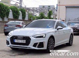 Audi A5 40 TFSI 4WD Premium Sportback 2023 года из Южной Кореи
